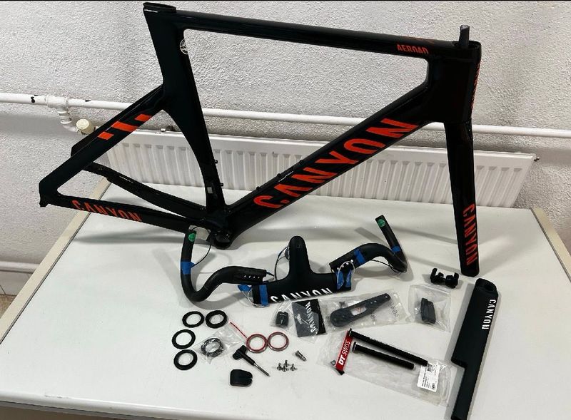 Použité Canyon Aeroad Frameset 2024 Road & Gravel