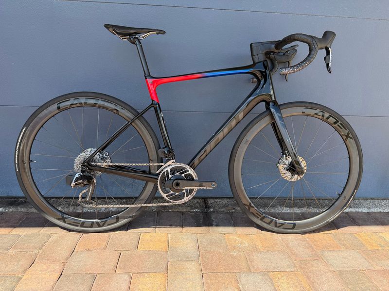 Used Giant Defy SRAM Red eTap 2019 Road & Gravel