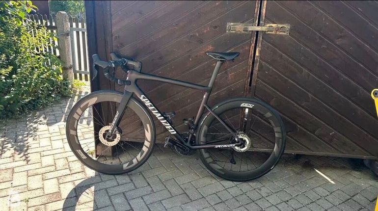 Used Specialized Tarmac Shimano 105 Di2 2024 Road & Gravel, Black — image 2 of 4