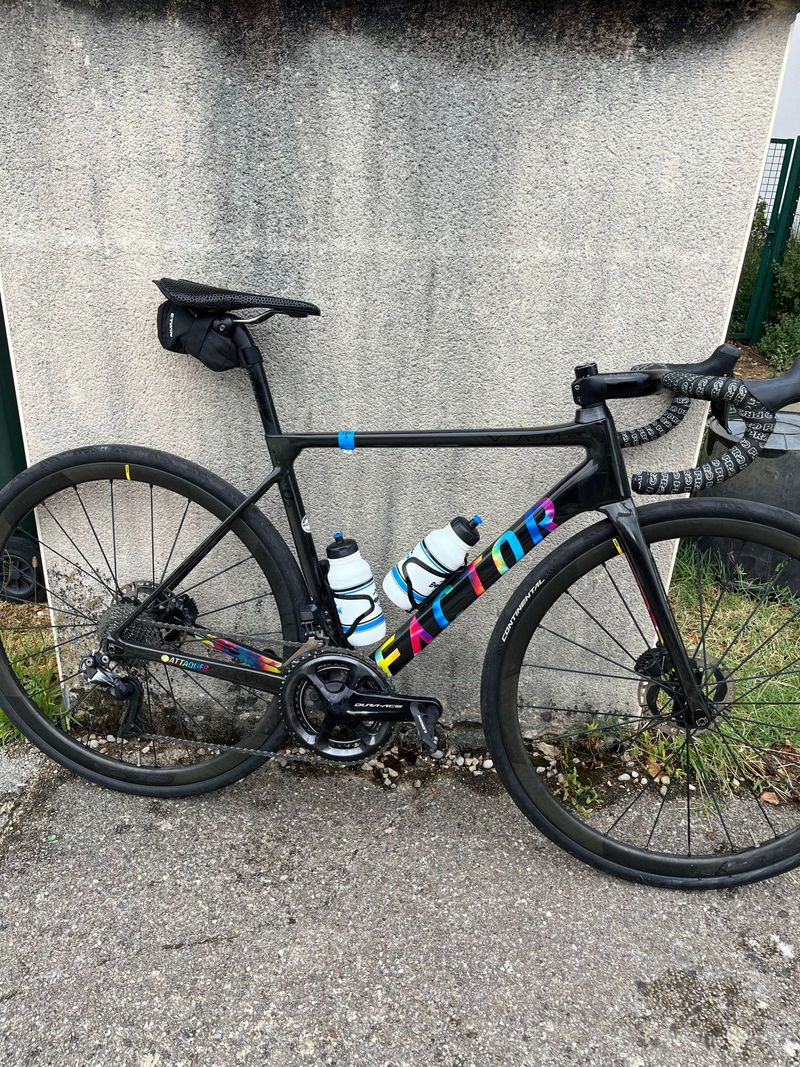 Käytetty Factor O2 VAM Shimano Dura-Ace Di2 9270 2023 2023 Road & Gravel
