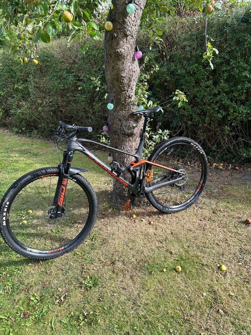 Použité Mondraker F-Podium Carbon 2021 2021 MTB