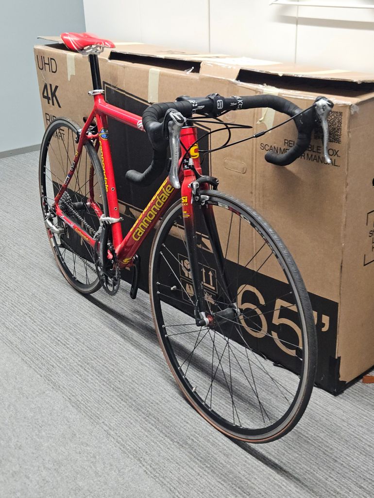 Cannondale CAAD5 Saeco 2002 Road & Gravel de segunda mano, Rojo — imagen 2 de 9