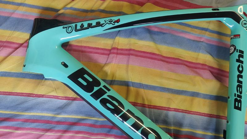 Used Bianchi Oltre XR4 Ultegra Di2 2020 Frameset 2020 Road & Gravel