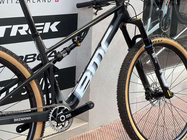 Używany BMC Fourstroke 01 TEAM 2024 2024 Mountainbike — zdjęcie 8 z 17