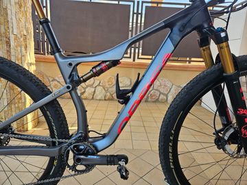 Brugt Orbea OIZ M-PRO 2023 2023 Mountainbike — billede 3 af 9