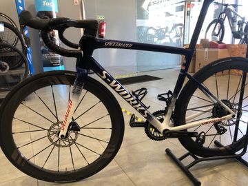 Použité Specialized Tarmac SRAM Force eTap AXS 2025 Road & Gravel — obrázek 7 z 12