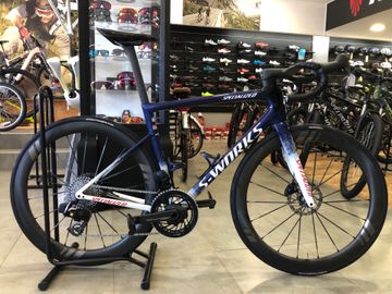 Použité Specialized Tarmac SRAM Force eTap AXS 2025 Road & Gravel — obrázek 8 z 12