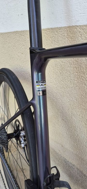 Used Giant Defy Advanced SL 0 2024 2024 Road & Gravel, Blue — image 4 of 6