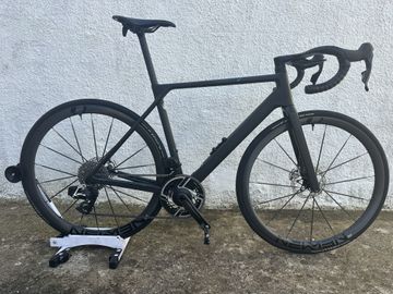 Canyon Ultimate CFR AXS 2024 2024 Road & Gravel d'occasion — image 1 sur 11