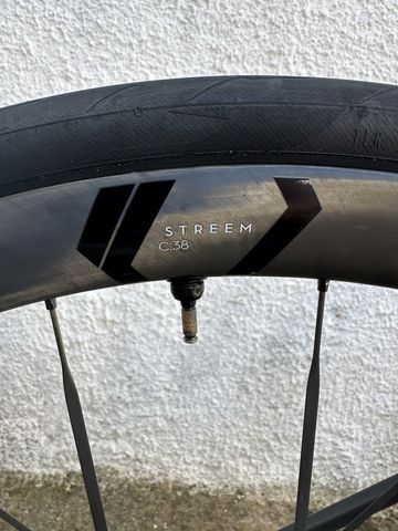 Canyon Ultimate CFR AXS 2024 2024 Road & Gravel d'occasion — image 5 sur 11