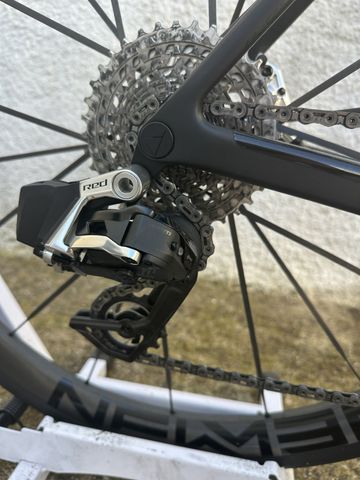 Canyon Ultimate CFR AXS 2024 2024 Road & Gravel d'occasion — image 7 sur 11