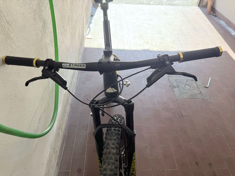 Używany Canyon Exceed CF SL 8.0 Pro Race 2018 2018 Mountainbike — zdjęcie 20 z 36