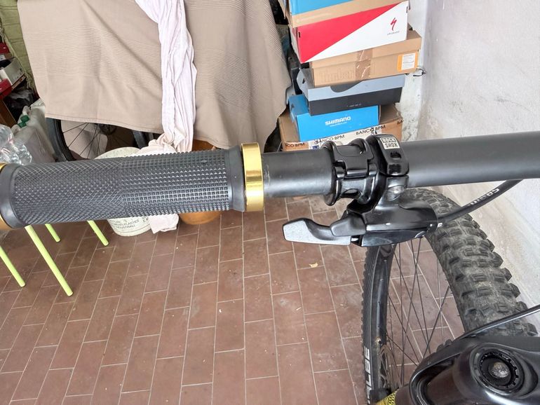 Używany Canyon Exceed CF SL 8.0 Pro Race 2018 2018 Mountainbike — zdjęcie 17 z 36