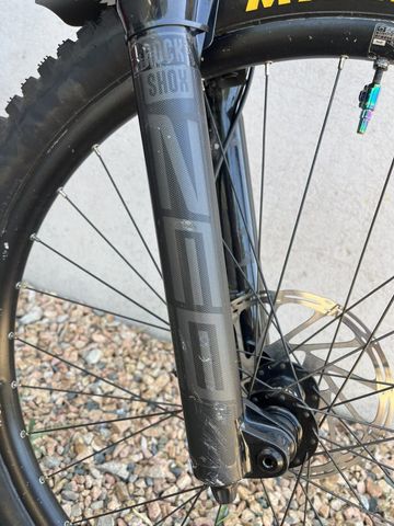 Brugt Lapierre Spicy CF Team 2022 2022 Mountainbike — billede 4 af 5