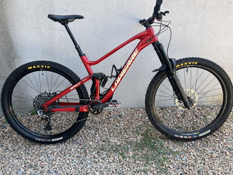 Brugt Lapierre Spicy CF Team 2022 2022 MTB
