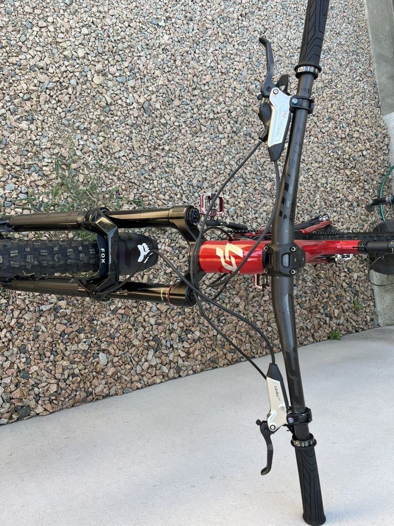 Brugt Lapierre Spicy CF Team 2022 2022 Mountainbike — billede 5 af 5