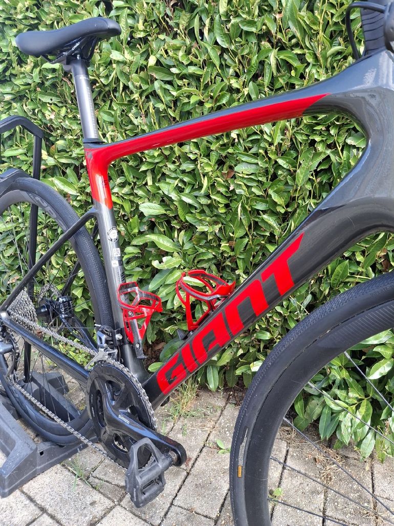 Käytetty Giant Defy Advanced 1 2022 taille M/L 2022 Road & Gravel — kuva 5 / 7