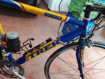 Used Trek 1500 2005 2005 Road & Gravel, Blue — image 9 of 15