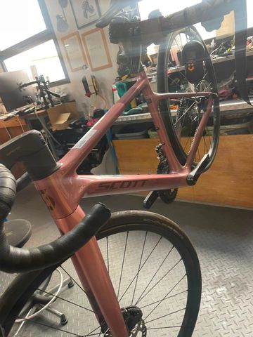 Scott Addict 50 2025 2025 Road & Gravel usato, Rosso — immagine 7 di 11