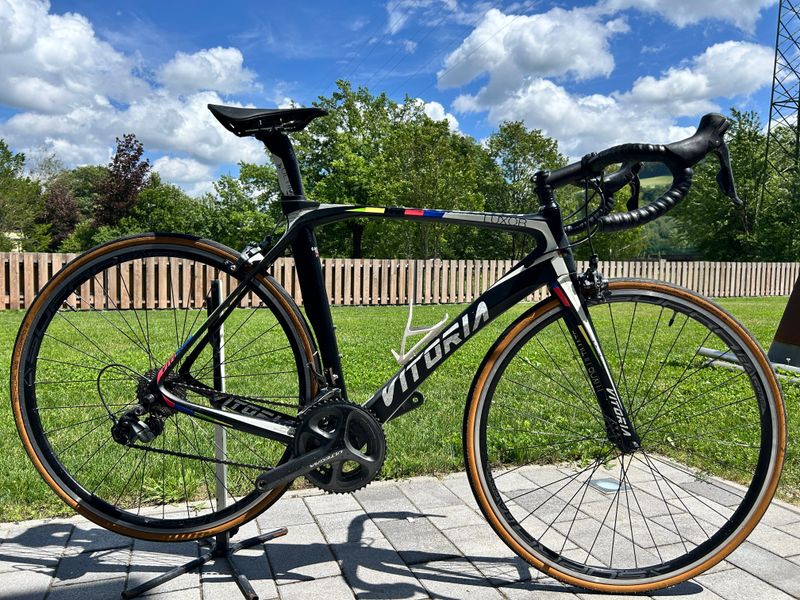 Używany Vitoria Luxor Carbon Limited Edition 2017 Road & Gravel
