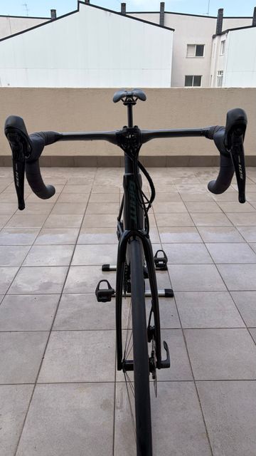 Giant TCR Advanced Pro 2 Disc 2021 2021 Road & Gravel usato, Nero — immagine 3 di 22