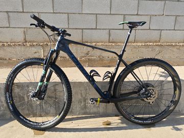 Używany Orbea ALMA M25 2019 2019 Mountainbike — zdjęcie 1 z 13