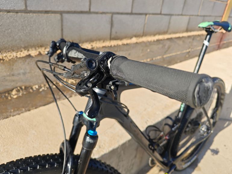 Używany Orbea ALMA M25 2019 2019 Mountainbike — zdjęcie 4 z 13