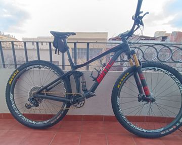 BMC Agonist 01 ONE 2018 2018 Mountainbike usato, Nero — immagine 1 di 7