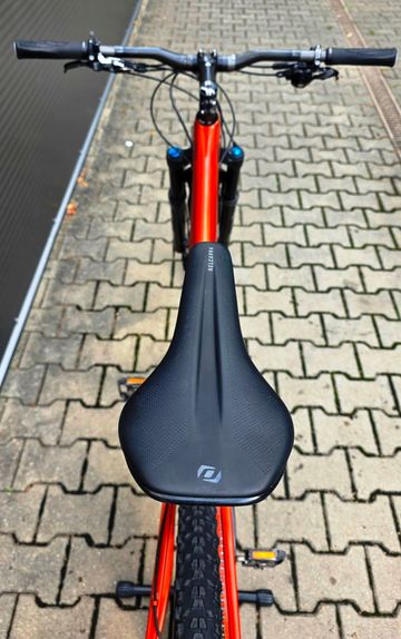 Scott Spark 700 Tuned 2018 2018 Mountainbike usato, Arancione — immagine 10 di 12
