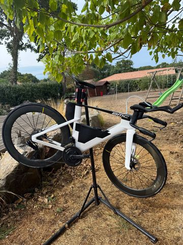 Used BMC Speedmachine 01 FOUR 2026 2026 Road & Gravel, White — image 1 of 11