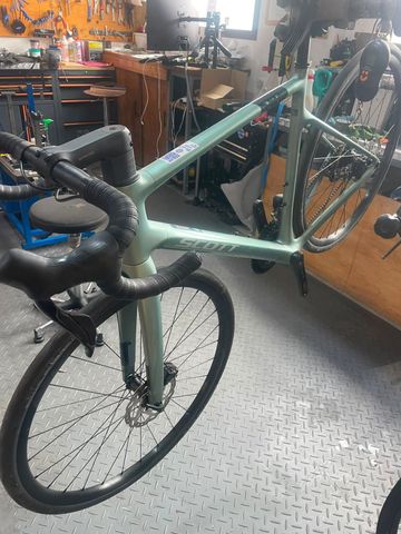 Scott Addict 40 2025 2025 Road & Gravel usato, Verde — immagine 6 di 7