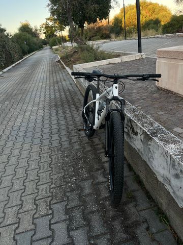 Używany Trek Marlin 7 Gen 3 2025 2025 Mountainbike — zdjęcie 4 z 6