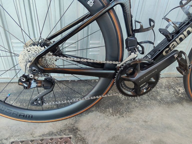 Gebrauchtes Cannondale Supersix Shimano 105 Di2 2023 Road & Gravel, Schwarz — Bild 3 von 4