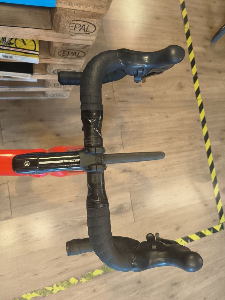 Used De Rosa Merak Campagnolo Super Record EPS 2020 Road & Gravel, Red — image 9 of 13