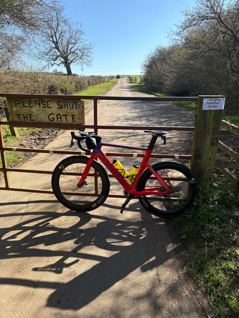 Brugt Canyon Aeroad CF SLX 8 Disc eTap 2022 2022 Road & Gravel — billede 2 af 4