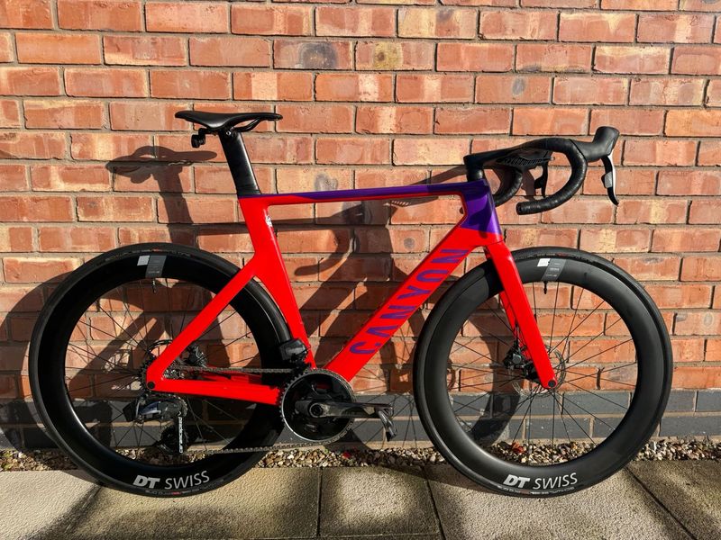 Použité Canyon Aeroad CF SLX 8 Disc eTap 2022 2022 Road & Gravel