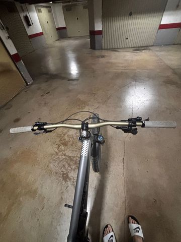 Tweedehands Commencal Clash SRAM SX Eagle 2021 Mountainbike — afbeelding 5 van 11