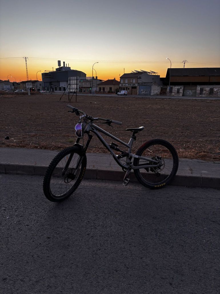 Tweedehands Commencal Clash SRAM SX Eagle 2021 Mountainbike — afbeelding 11 van 11