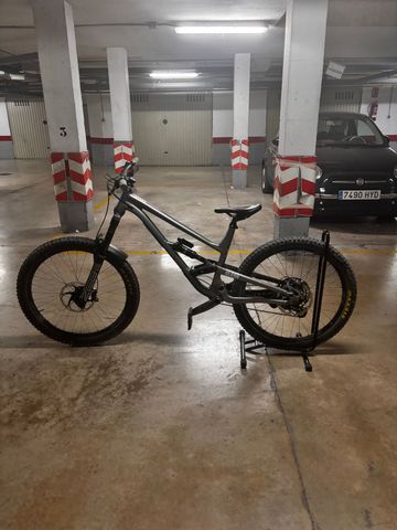 Tweedehands Commencal Clash SRAM SX Eagle 2021 Mountainbike — afbeelding 2 van 11