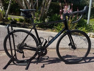 Gebrauchtes Giant TCR Advanced 2 2025 2025 Road & Gravel, Schwarz — Bild 1 von 8