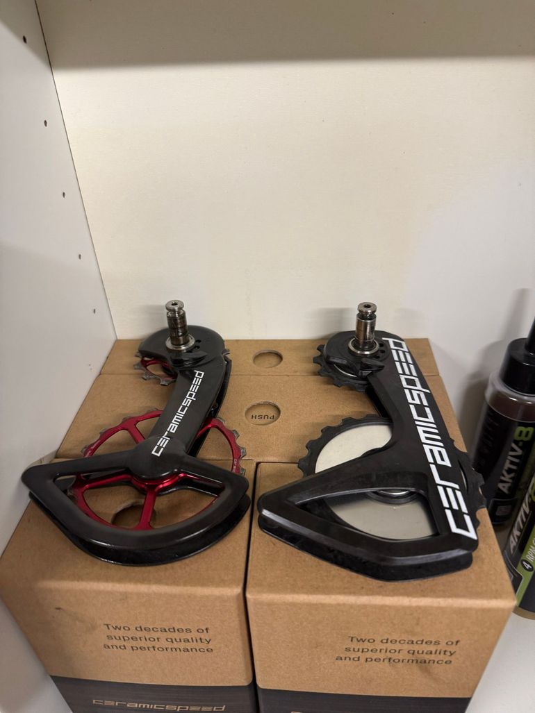 Trek Speed Concept SLR 9 2027 2027 Road & Gravel usato, Nero — immagine 7 di 8