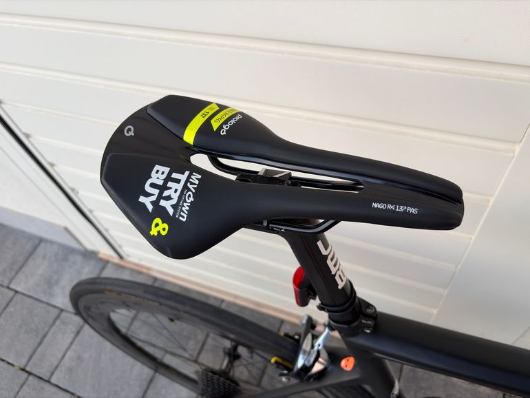Used BMC Teammachine Shimano Dura Ace Di2 2017 Road & Gravel, Black — image 10 of 14