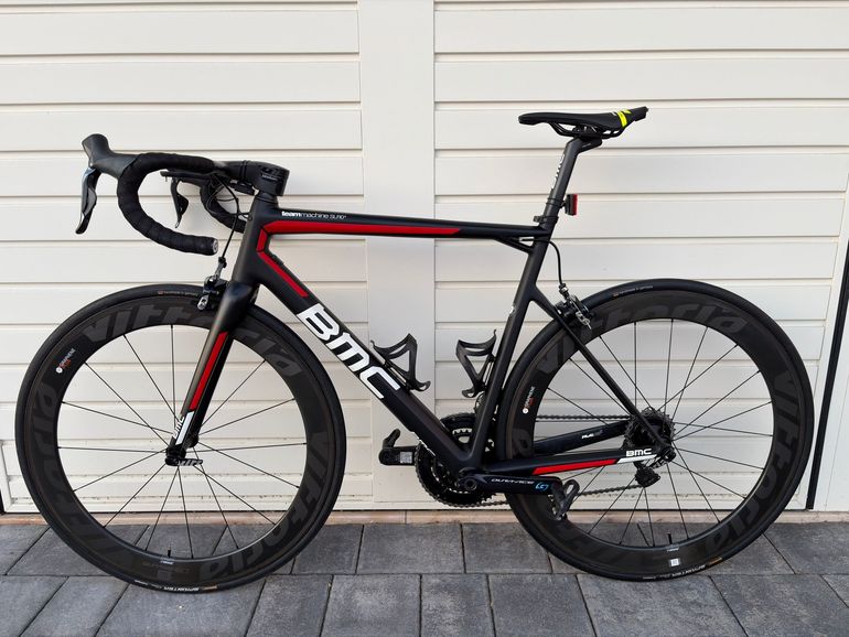 Used BMC Teammachine Shimano Dura Ace Di2 2017 Road & Gravel, Black — image 1 of 14