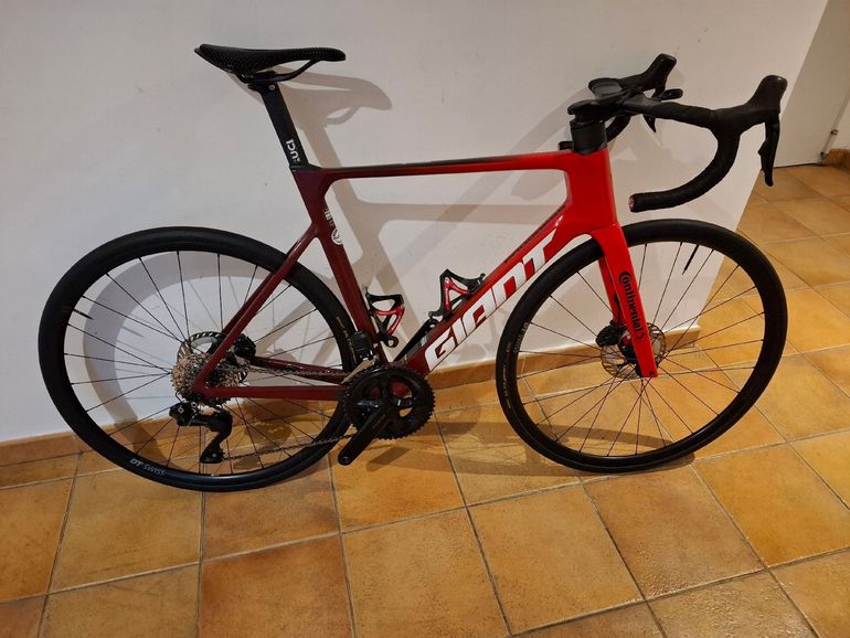 Used Giant Propel Advanced 2 2024, grupo Shimano Di2, 12 VS 2024 Road & Gravel, Red — image 1 of 5