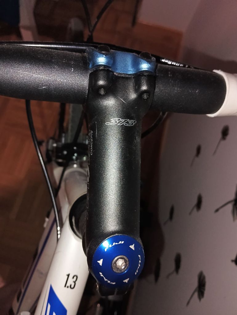 Fuji Sportif 1.3 C 2013 2013 Road & Gravel usato, Bianco — immagine 9 di 11