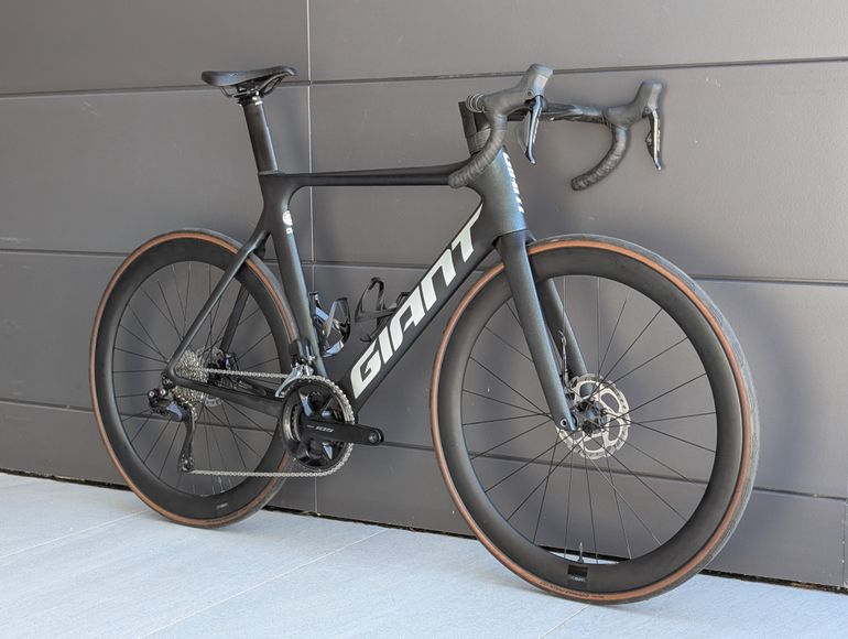 Giant Propel Advanced Pro 1 Di2 2022 2022 Road & Gravel usato, Blu — immagine 4 di 20