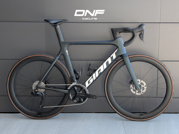 Giant Propel Advanced Pro 1 Di2 2022 2022 Road & Gravel usato, Blu — immagine 1 di 20