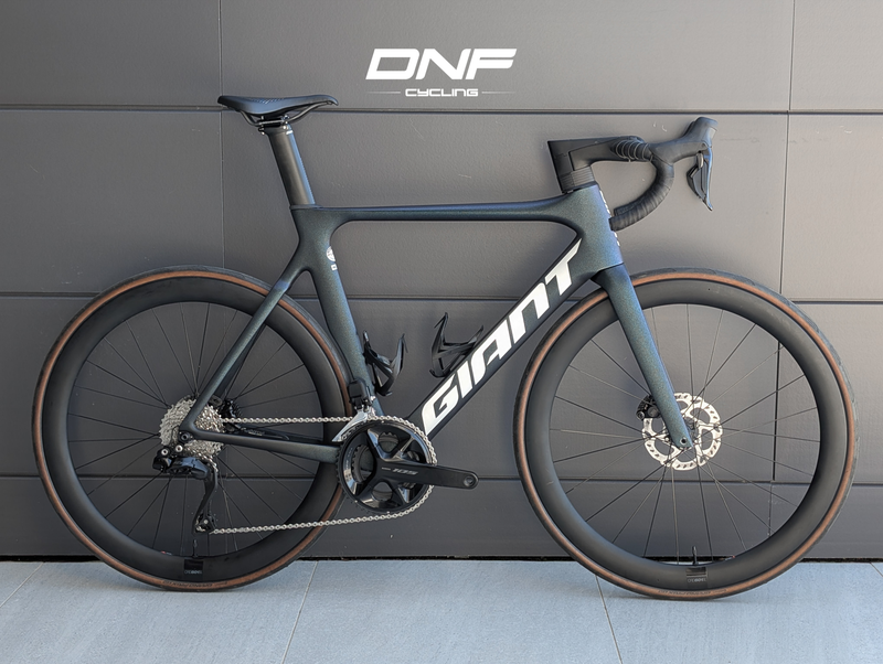 Giant Propel Advanced Pro 1 Di2 2022 2022 Road & Gravel usato