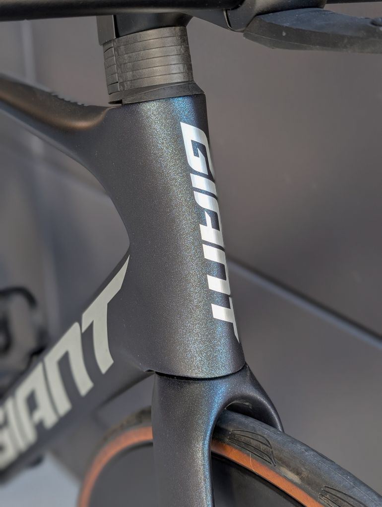 Giant Propel Advanced Pro 1 Di2 2022 2022 Road & Gravel usato, Blu — immagine 8 di 20