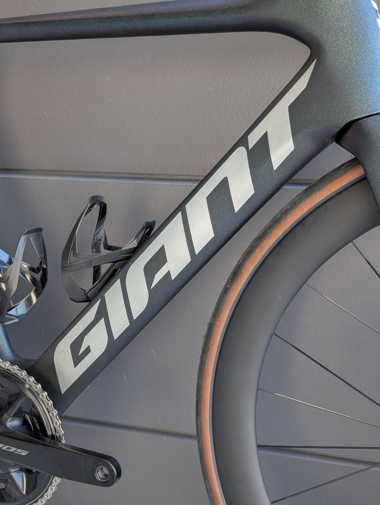 Giant Propel Advanced Pro 1 Di2 2022 2022 Road & Gravel usato, Blu — immagine 7 di 20